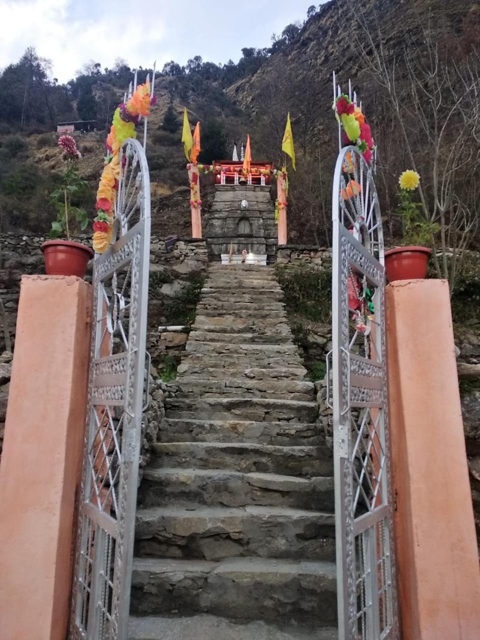 Chandarshila Hike Homestay Ukhimath Экстерьер фото